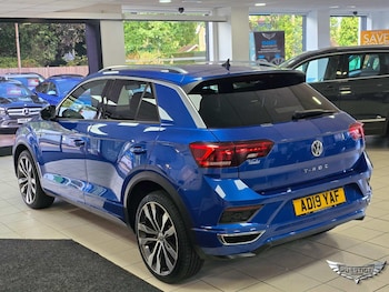 Used Volkswagen T-Roc 2019 for sale - 77039708: Photo