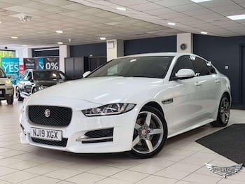 Used Jaguar XE 2019 for sale - 79750490: Photo