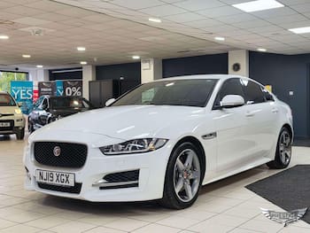 Used Jaguar XE 2019 for sale - 79750490: Photo
