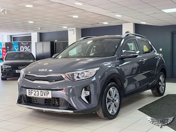 Used Kia Stonic 2023 for sale - 79601747: Photo