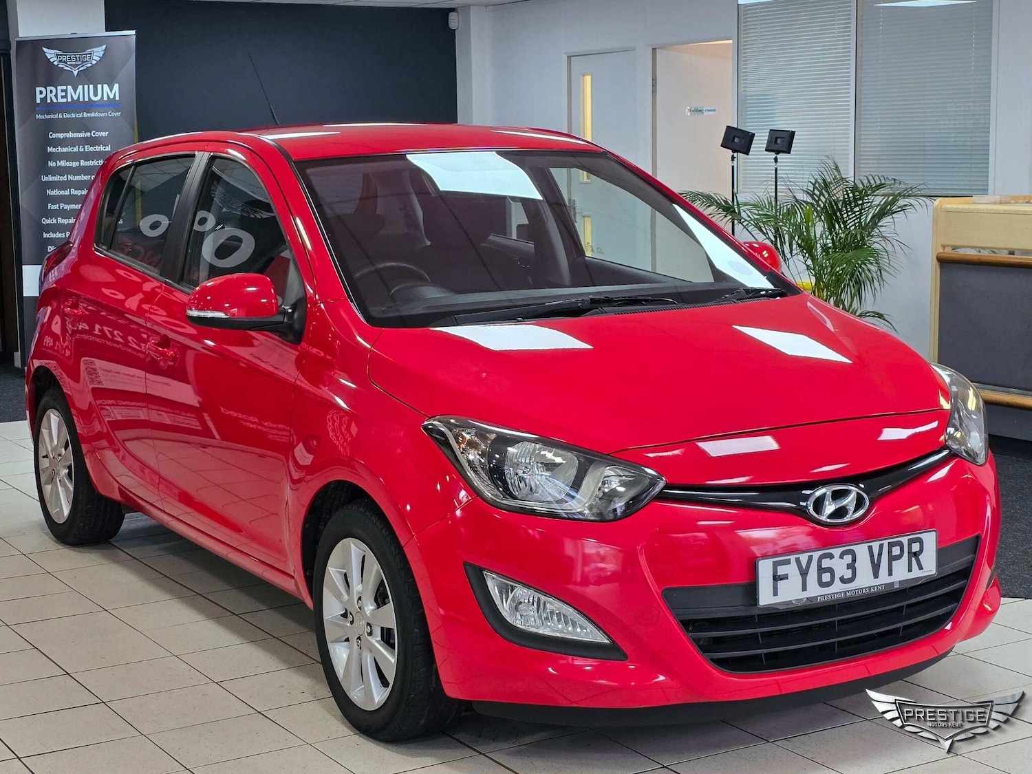 Used Hyundai i20 2013 for sale - 76608385: Photo 1