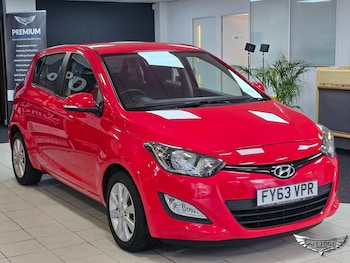 Used Hyundai i20 2013 for sale - 76608385: Photo