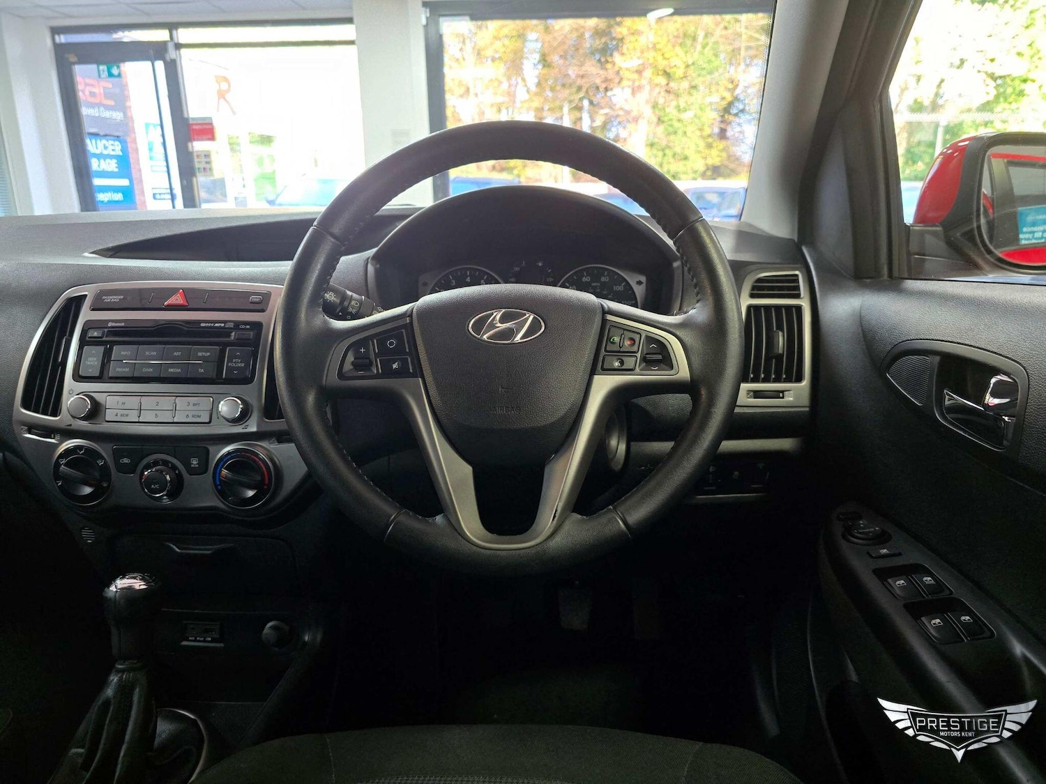 Used Hyundai i20 2013 for sale - 76608385: Photo 38