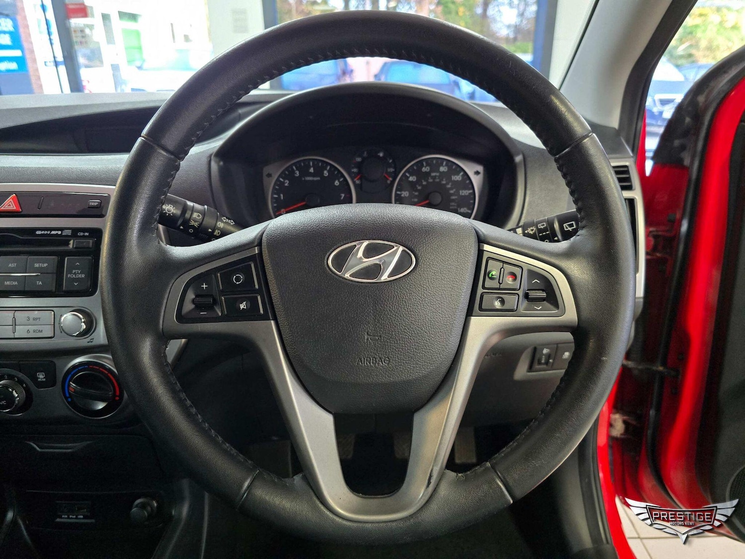 Used Hyundai i20 2013 for sale - 76608385: Photo 39
