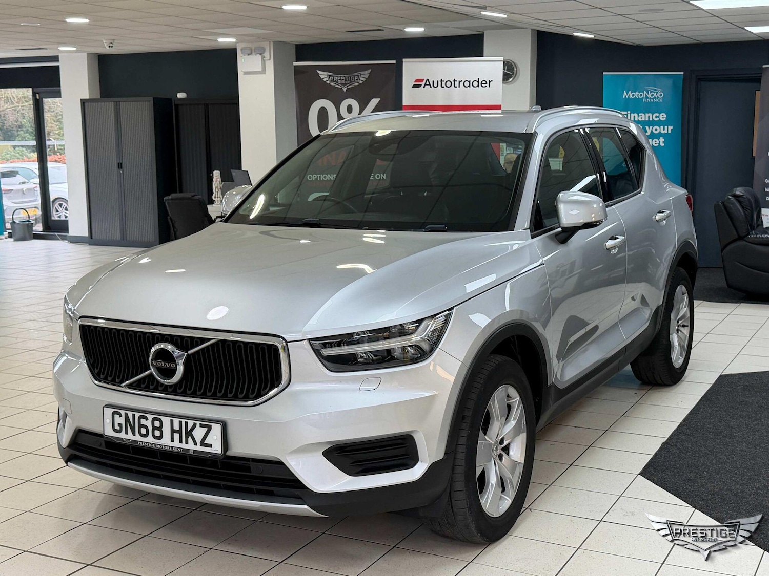 Used Volvo XC40 2018 for sale - 76975540: Photo 2
