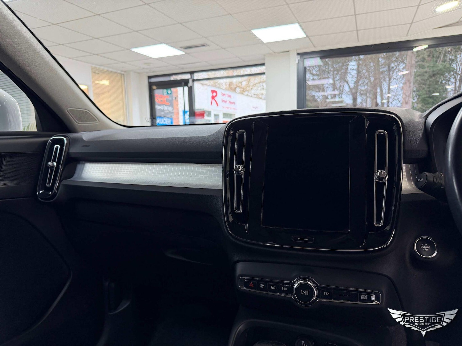 Used Volvo XC40 2018 for sale - 76975540: Photo 28