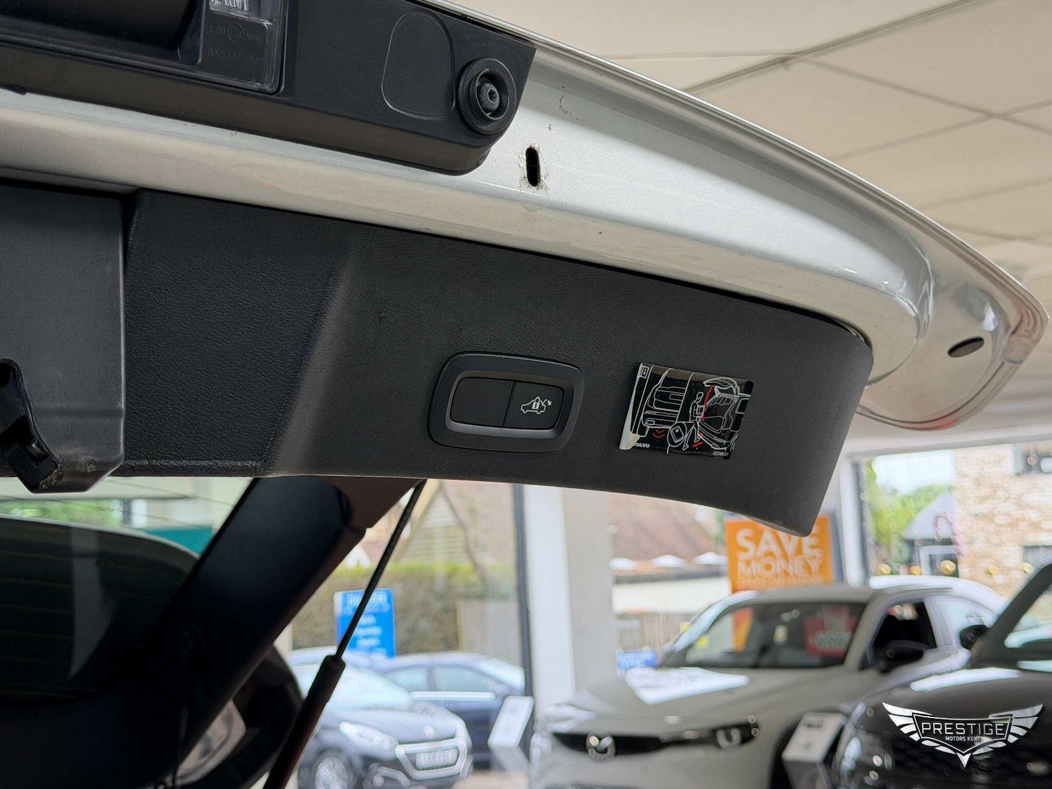 Used Volvo XC40 2018 for sale - 76975540: Photo 42