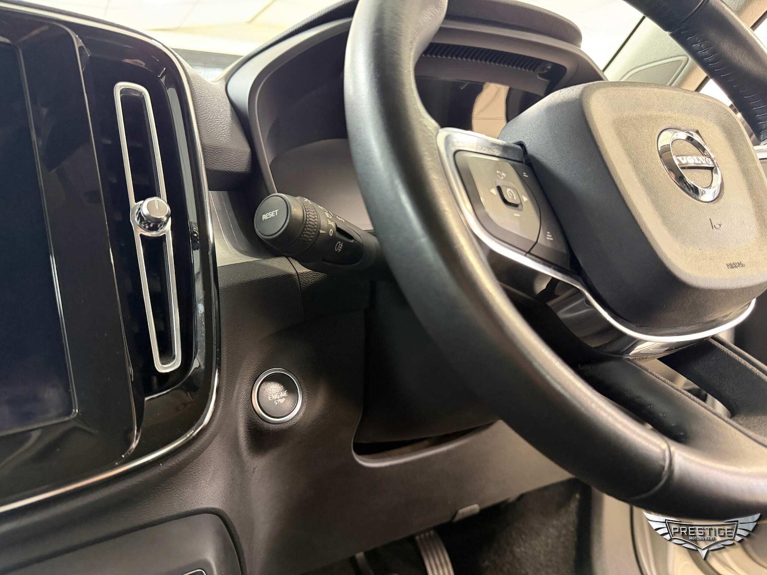 Used Volvo XC40 2018 for sale - 76975540: Photo 51