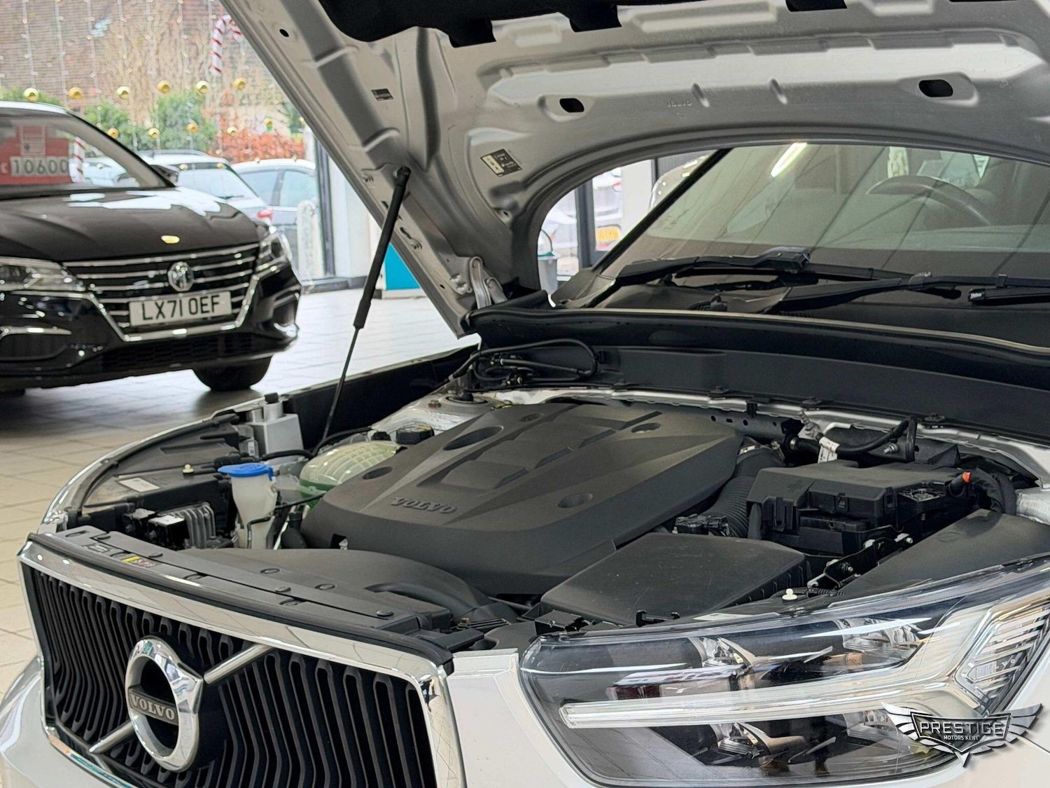 Used Volvo XC40 2018 for sale - 76975540: Photo 90