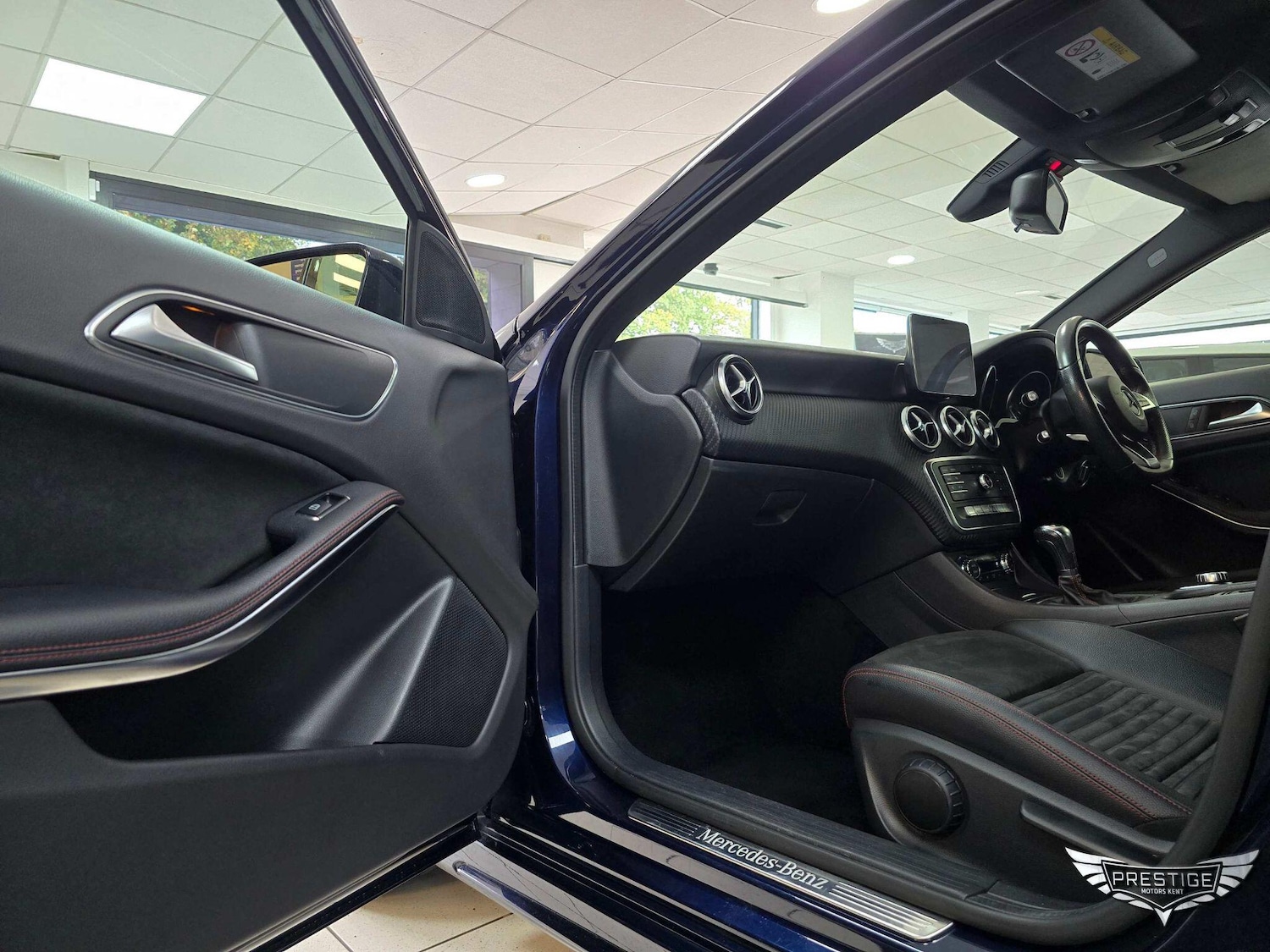 Used Mercedes-Benz A-Class 2017 for sale - 76295369: Photo 46