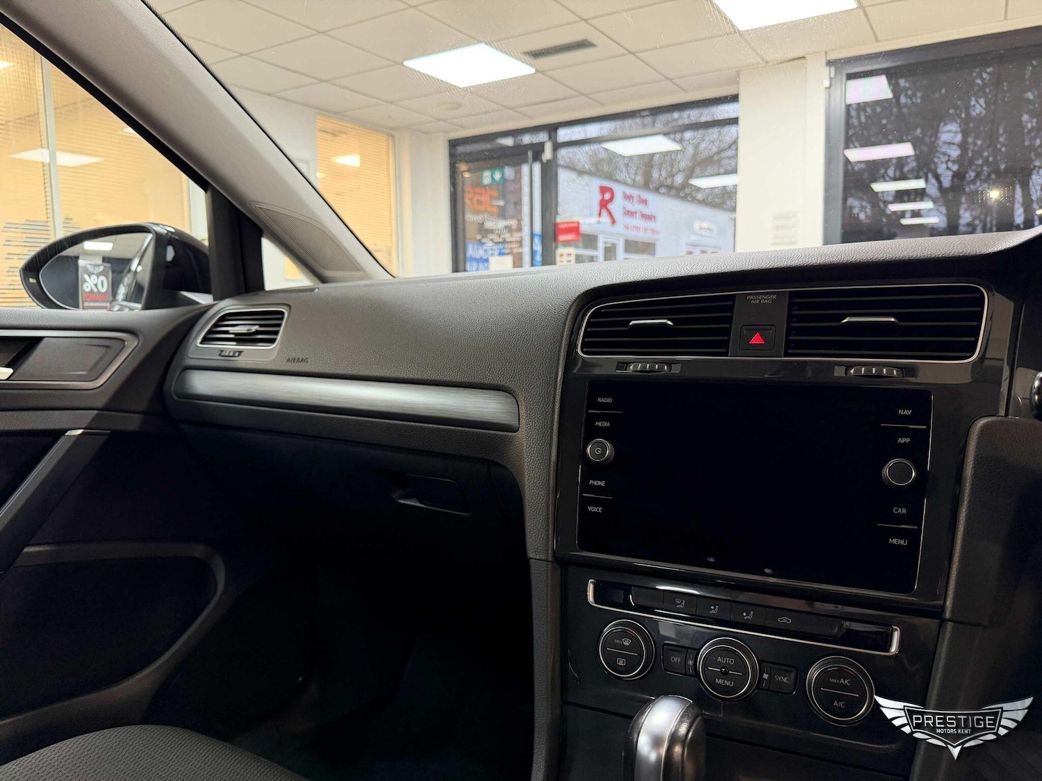 Used Volkswagen Golf 2020 for sale - 76989967: Photo 26