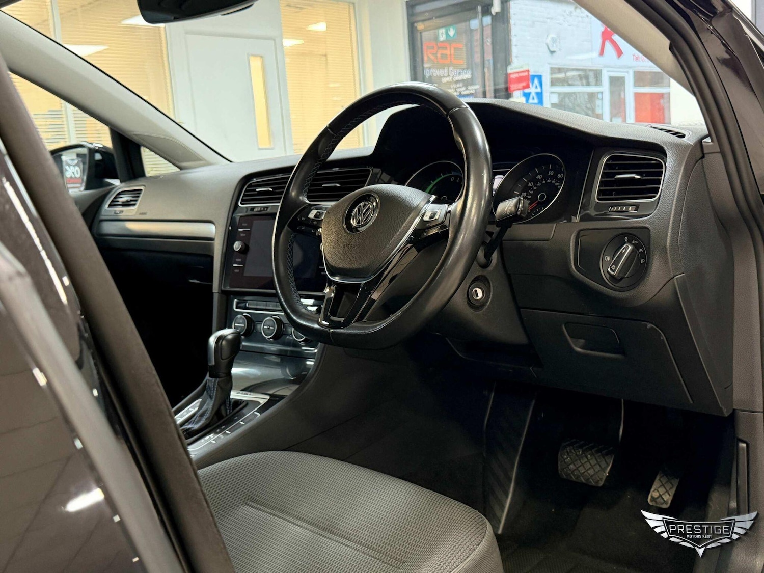 Used Volkswagen Golf 2020 for sale - 76989967: Photo 69