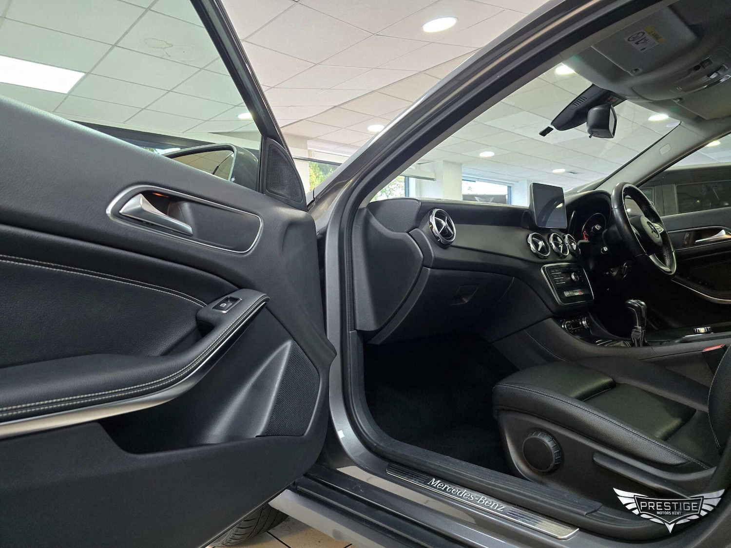 Used Mercedes-Benz GLA 2018 for sale - 76327078: Photo 49