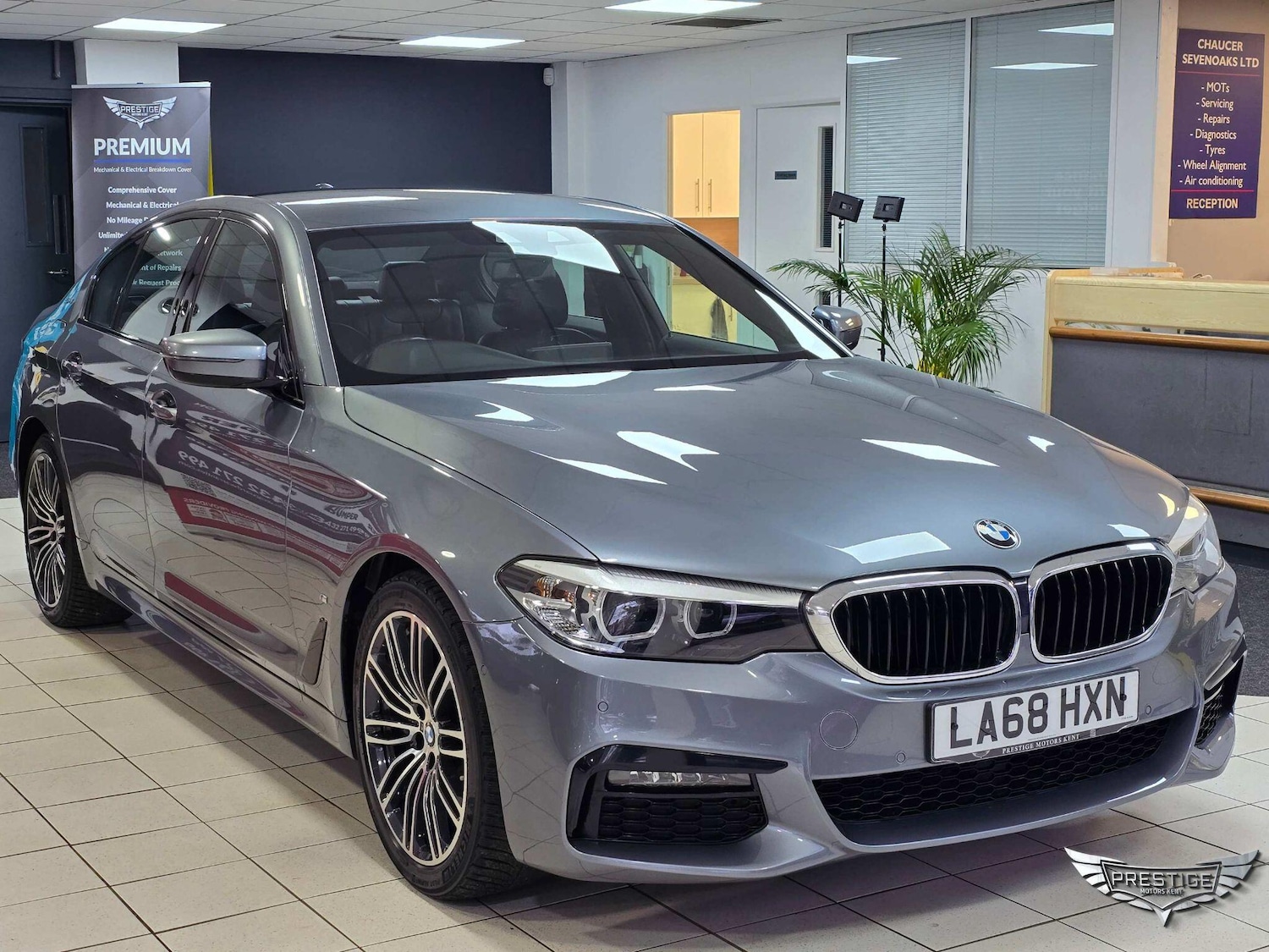 Used BMW 5 Series 2019 for sale - 76633214: Photo 1