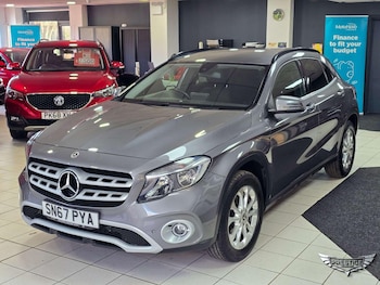 Used Mercedes-Benz GLA 2017 for sale - 77054093: Photo