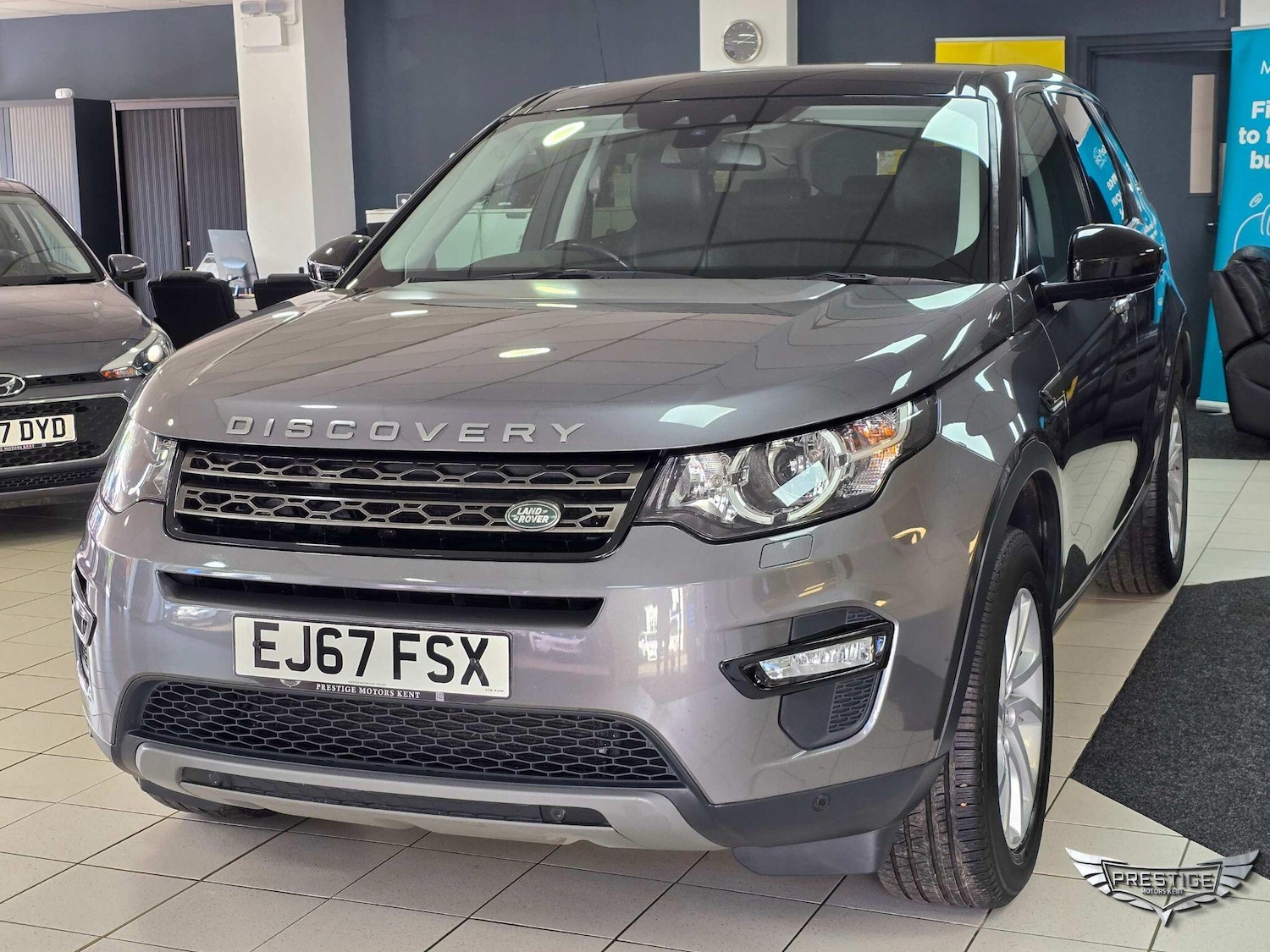 Used Land Rover Discovery Sport 2017 for sale - 77768131: Photo 2