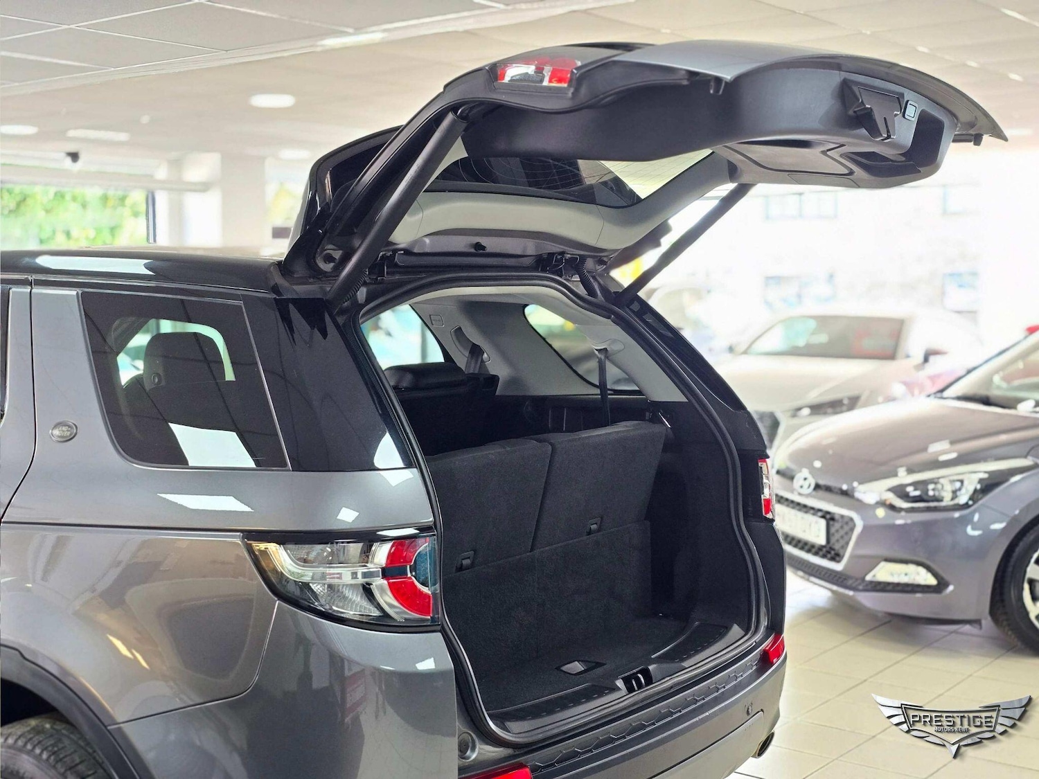 Used Land Rover Discovery Sport 2017 for sale - 77768131: Photo 46