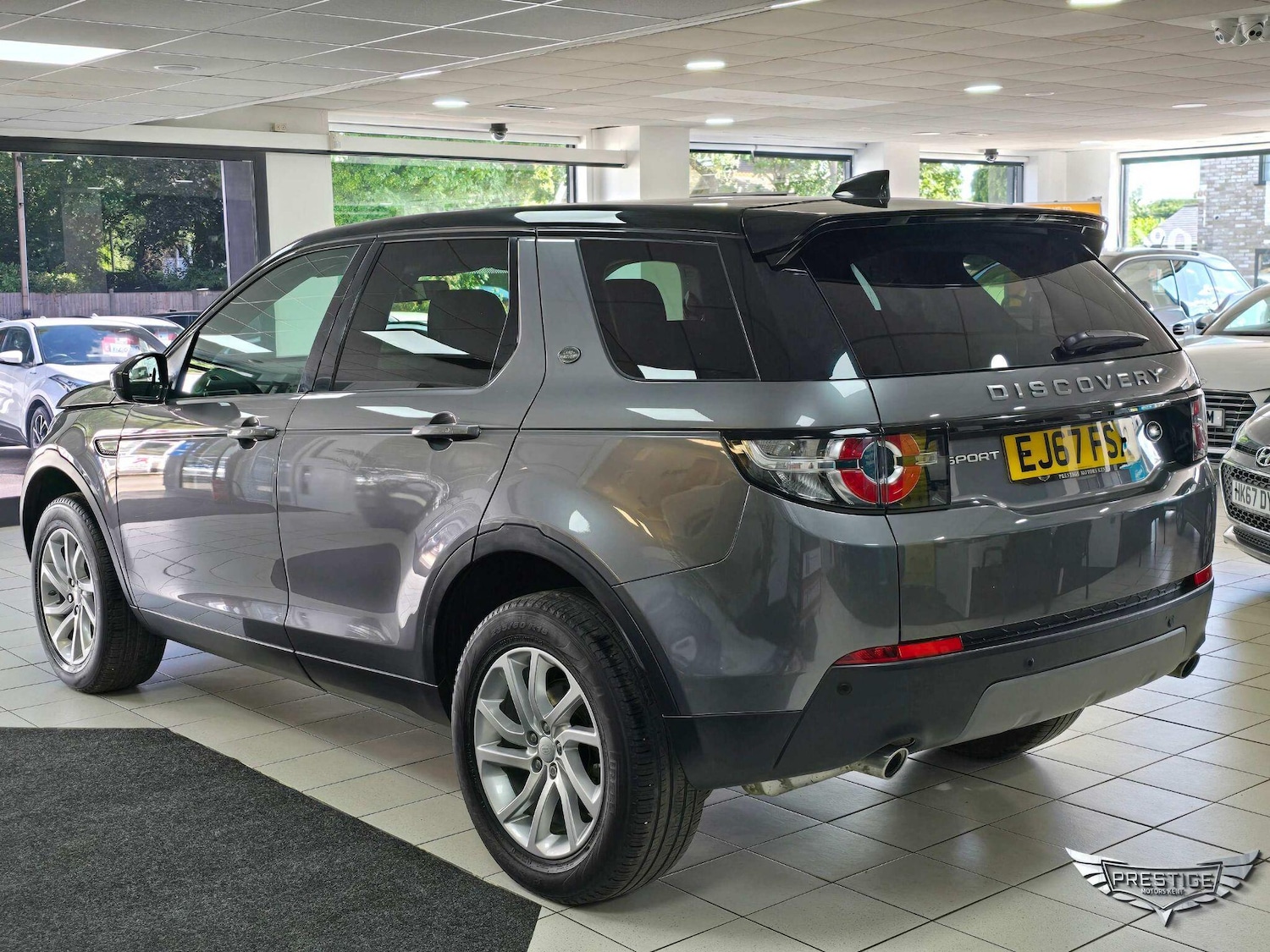 Used Land Rover Discovery Sport 2017 for sale - 77768131: Photo 5
