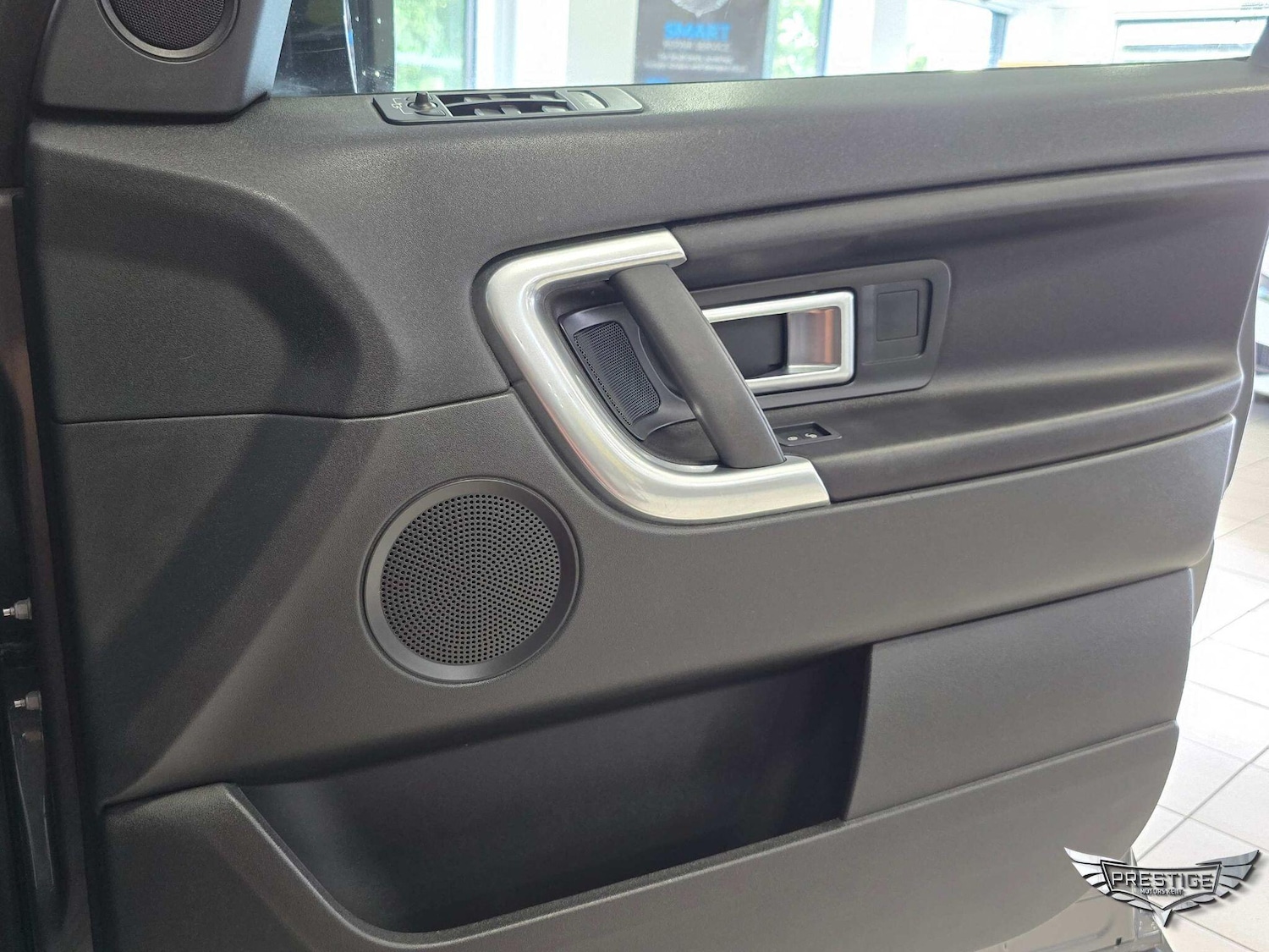 Used Land Rover Discovery Sport 2017 for sale - 77768131: Photo 85