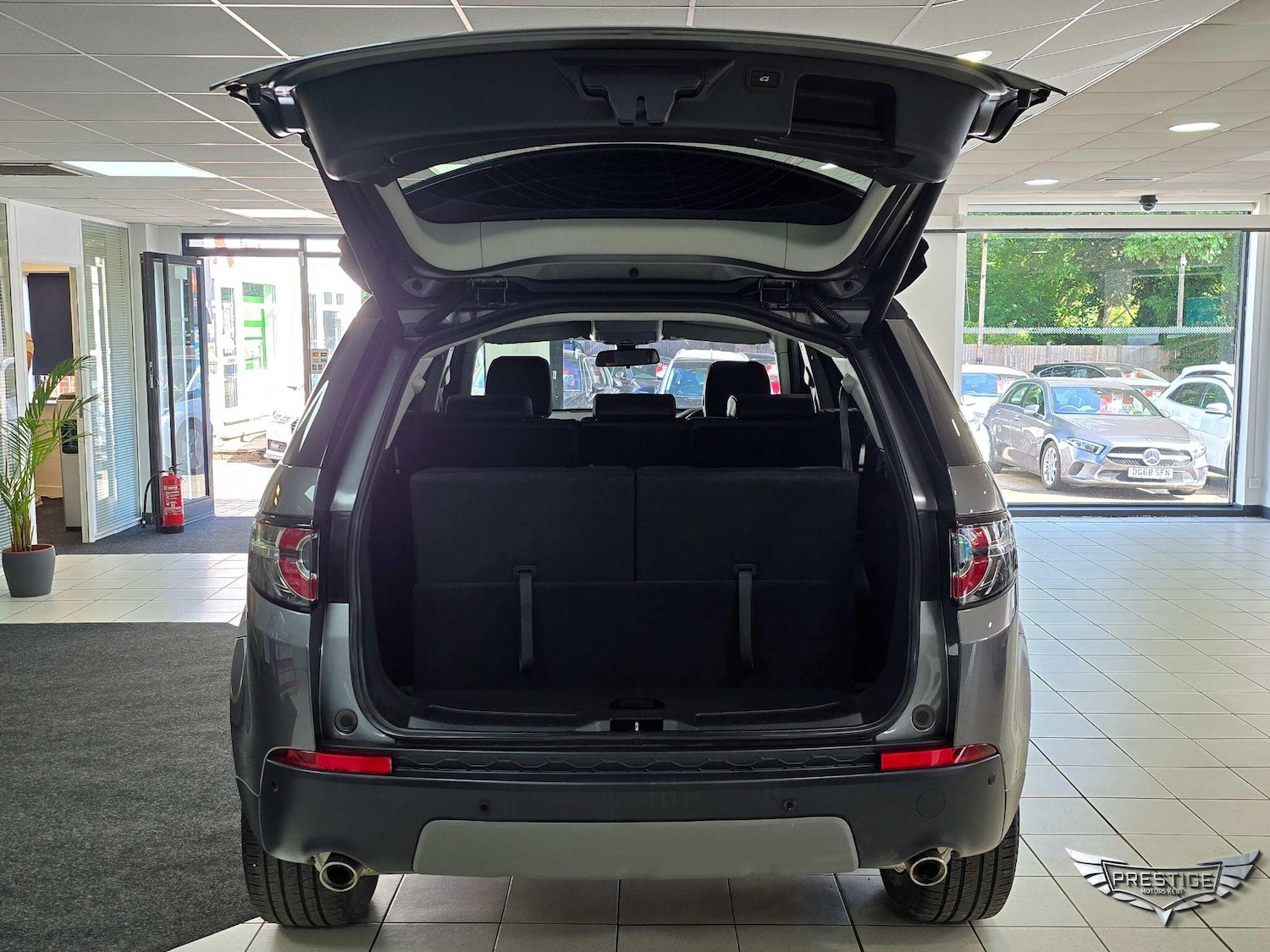 Used Land Rover Discovery Sport 2017 for sale - 77768131: Photo 92