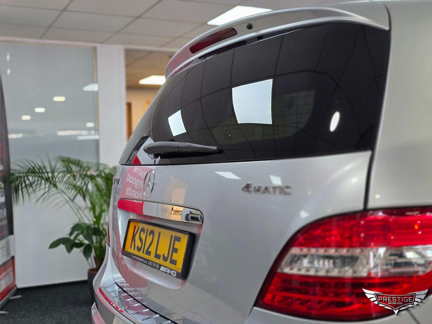 Used Mercedes-Benz R Class 2012 for sale - 76349166: Photo 15