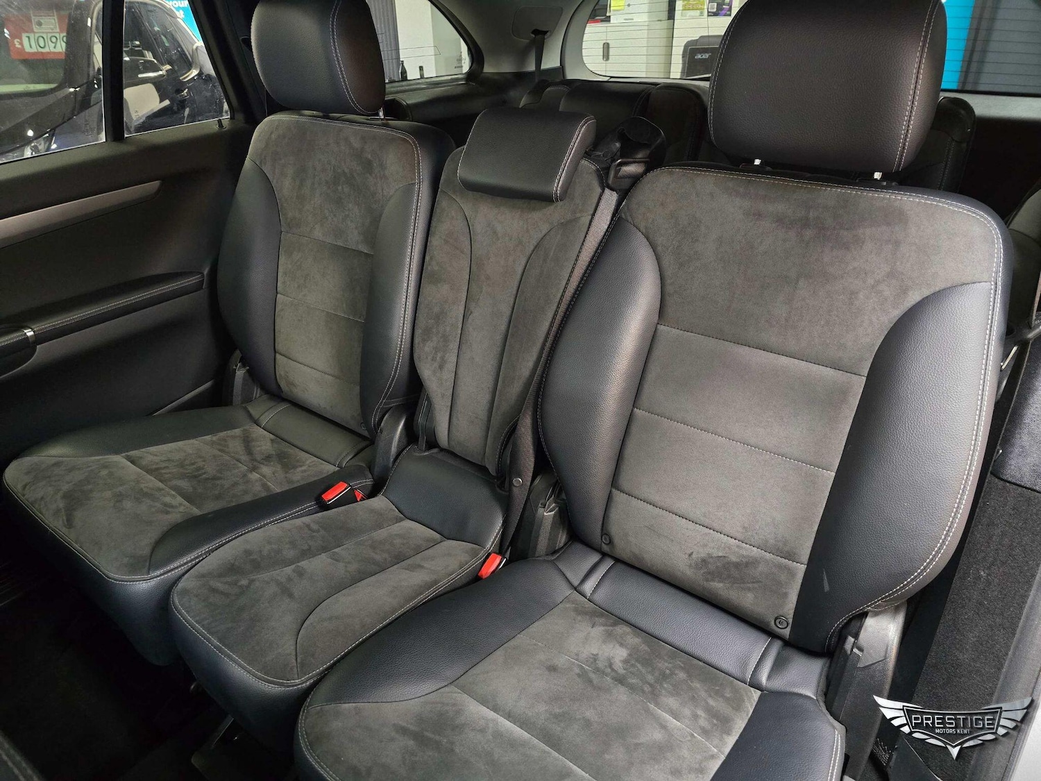 Used Mercedes-Benz R Class 2012 for sale - 76349166: Photo 24