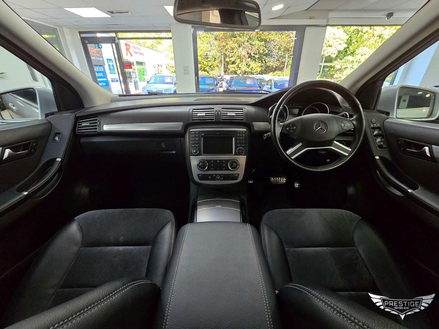 Used Mercedes-Benz R Class 2012 for sale - 76349166: Photo 26