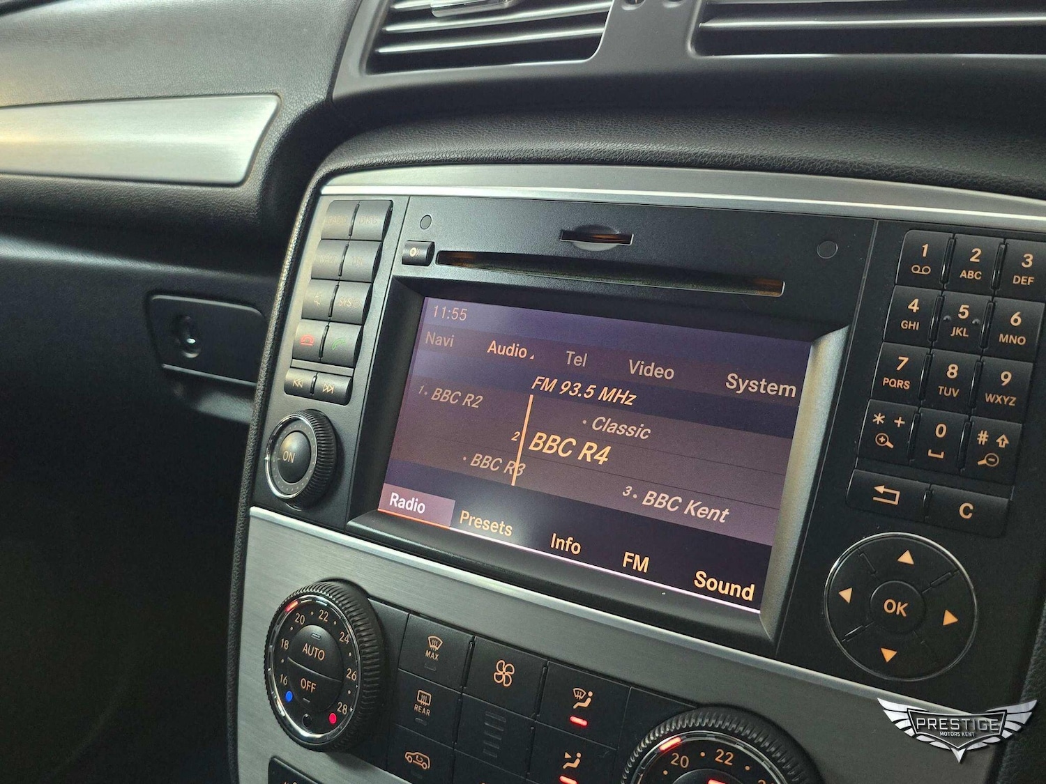 Used Mercedes-Benz R Class 2012 for sale - 76349166: Photo 32