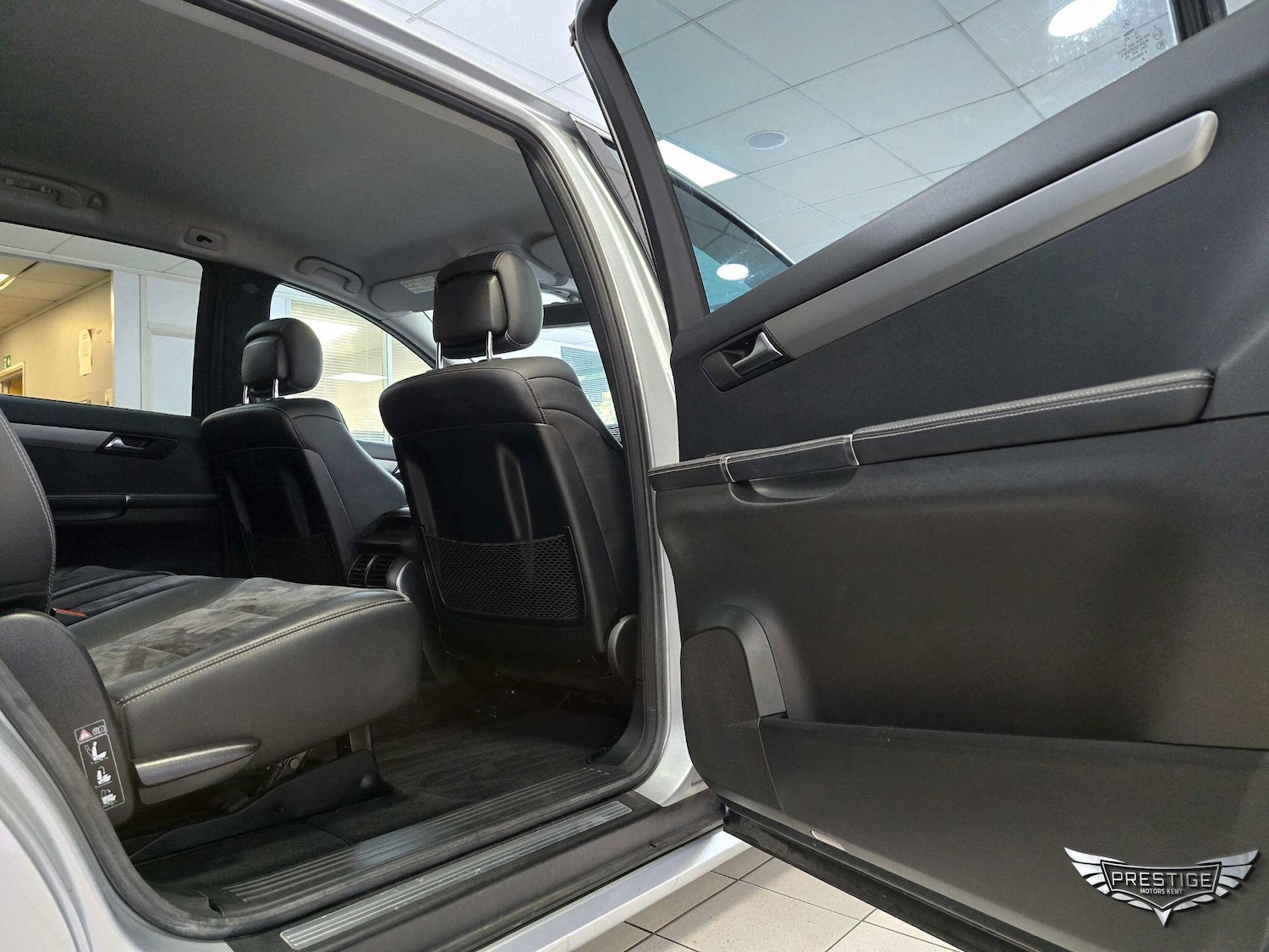 Used Mercedes-Benz R Class 2012 for sale - 76349166: Photo 43