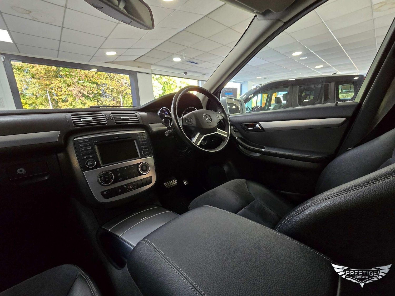 Used Mercedes-Benz R Class 2012 for sale - 76349166: Photo 48