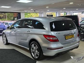 Used Mercedes-Benz R Class 2012 for sale - 76349166: Photo