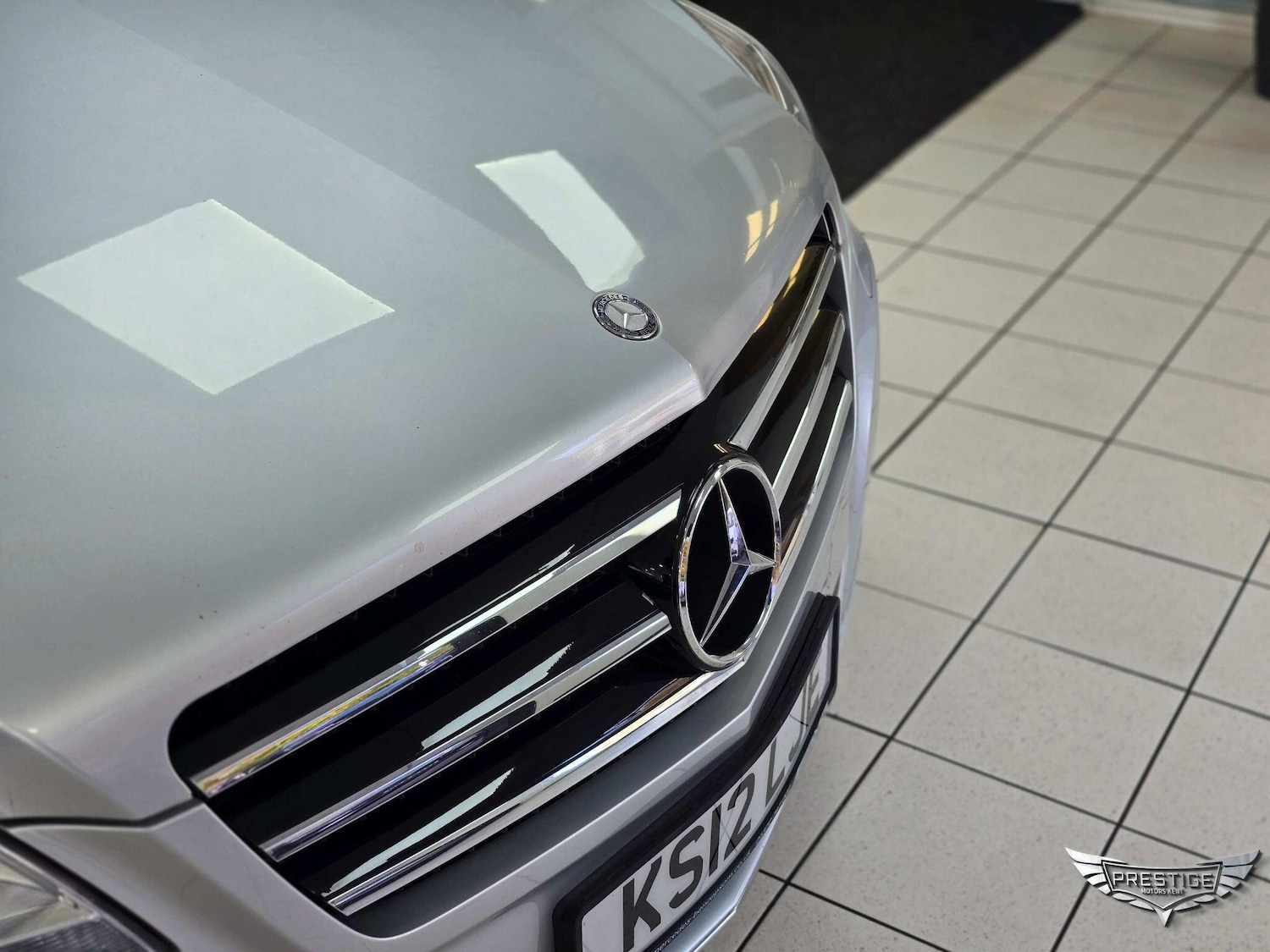 Used Mercedes-Benz R Class 2012 for sale - 76349166: Photo 6