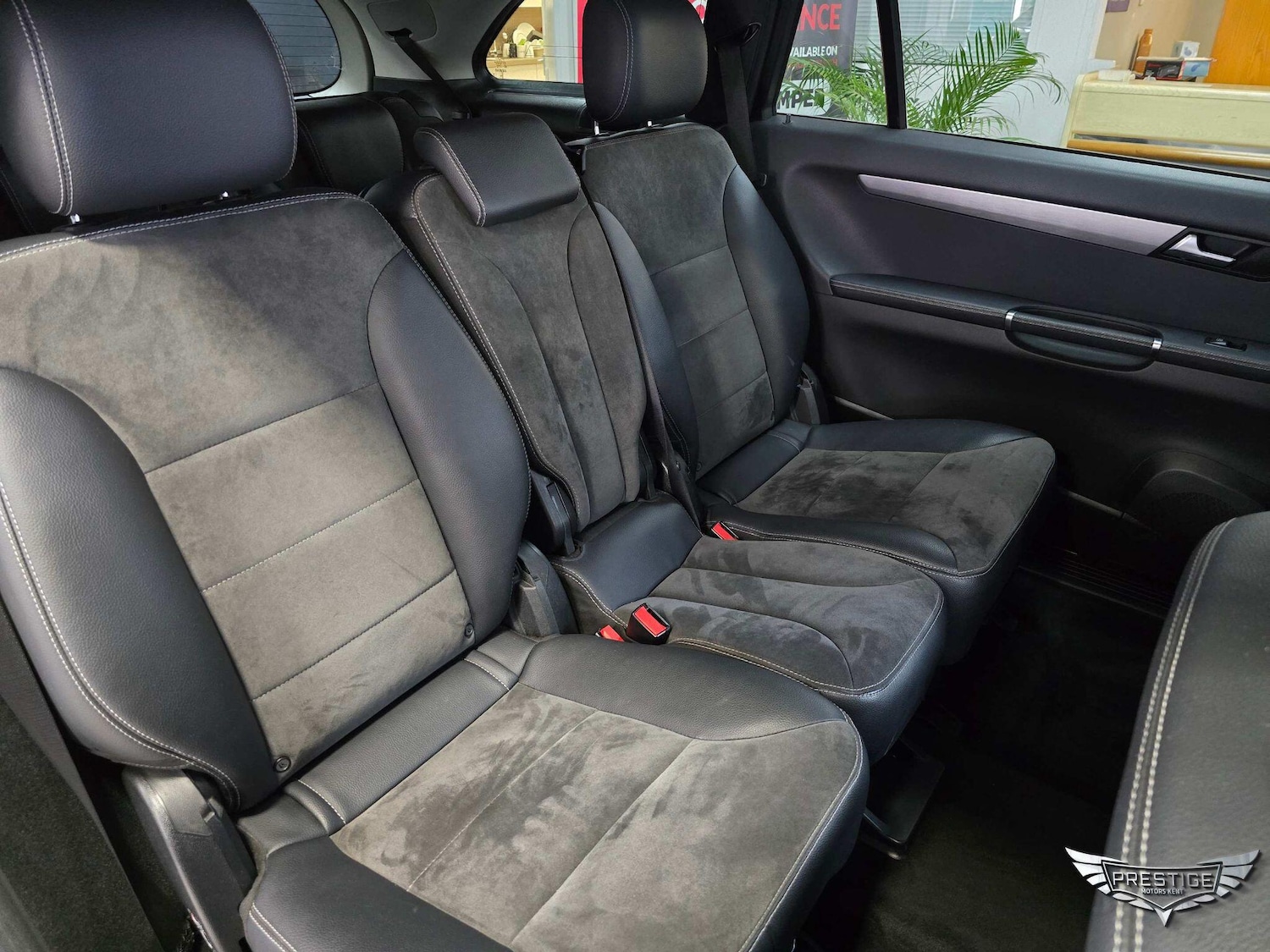 Used Mercedes-Benz R Class 2012 for sale - 76349166: Photo 79