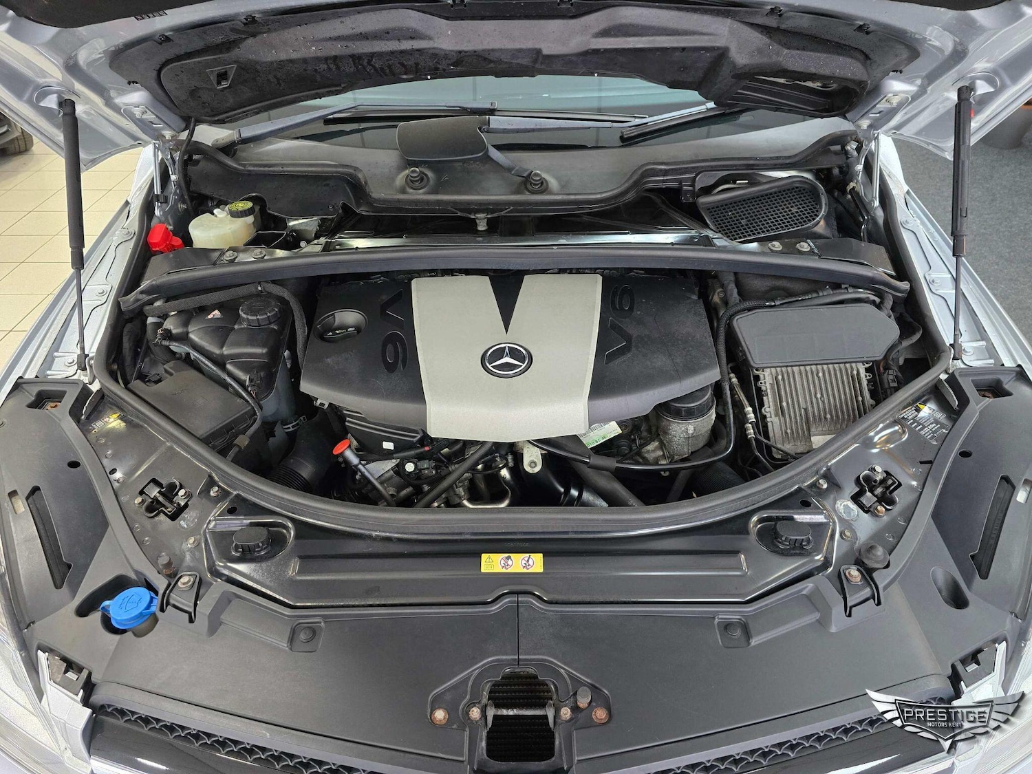 Used Mercedes-Benz R Class 2012 for sale - 76349166: Photo 89