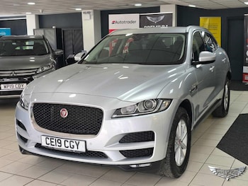 Used Jaguar F-Pace 2019 for sale - 75364189: Photo