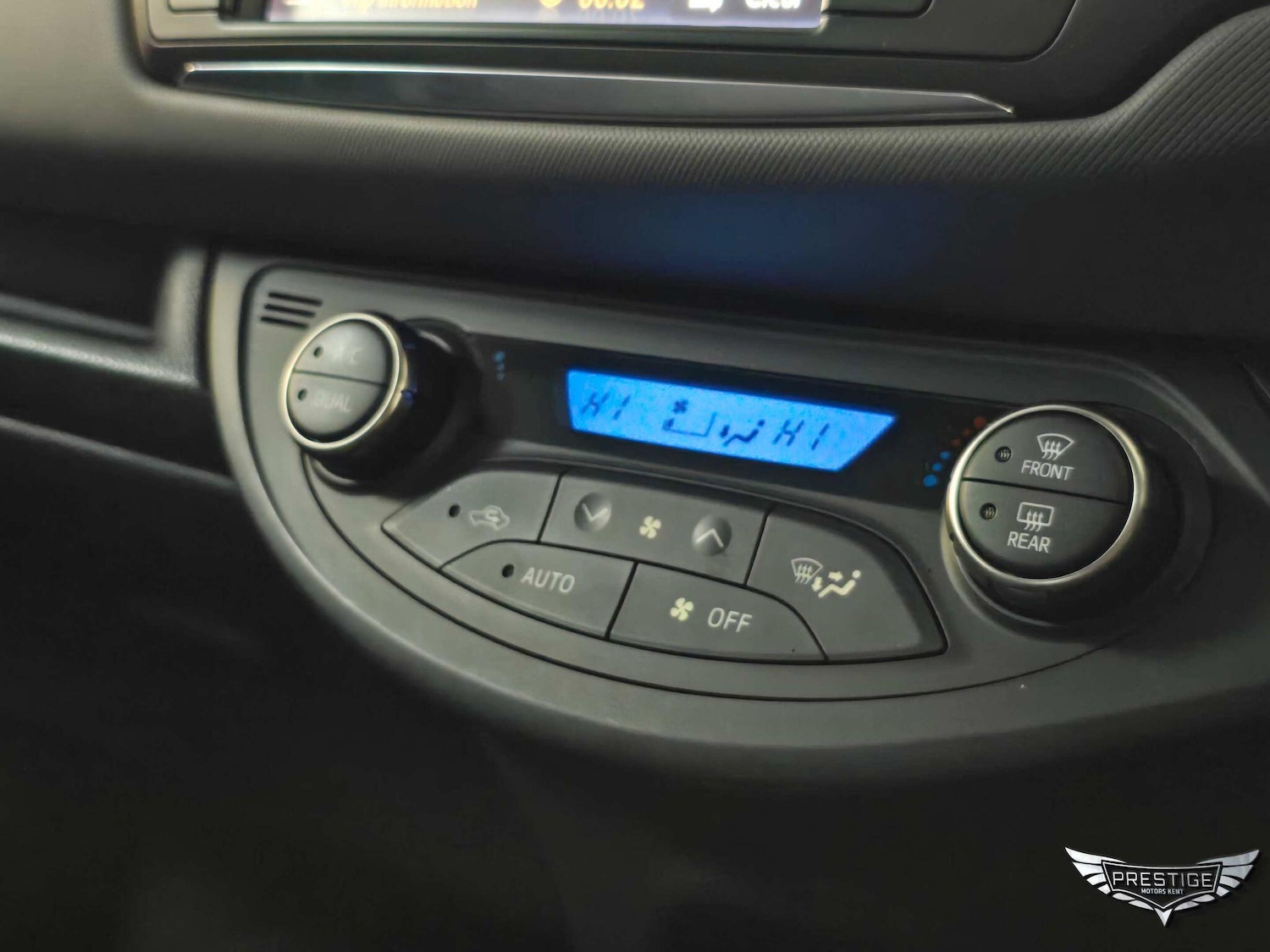 Used Toyota Yaris 2017 for sale - 76657733: Photo 26