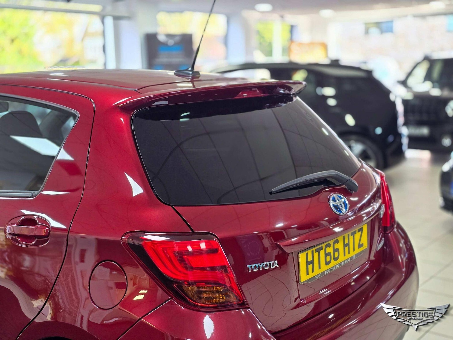 Used Toyota Yaris 2017 for sale - 76657733: Photo 39