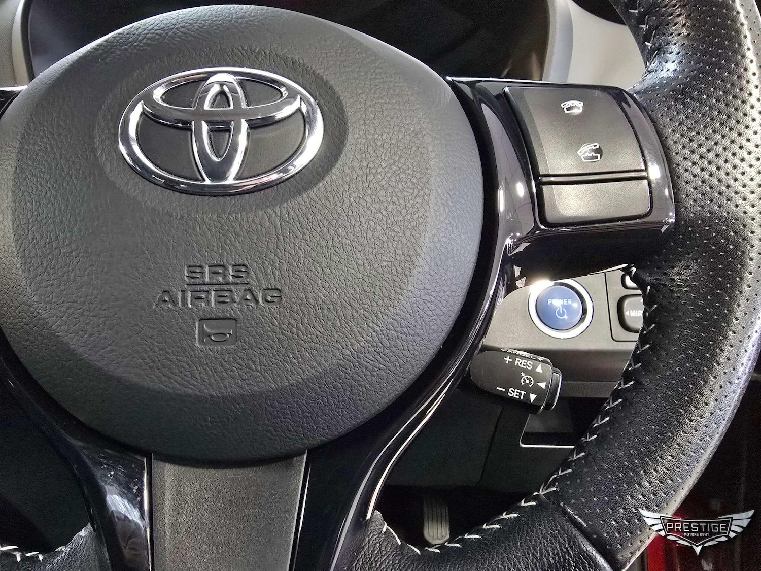 Used Toyota Yaris 2017 for sale - 76657733: Photo 53