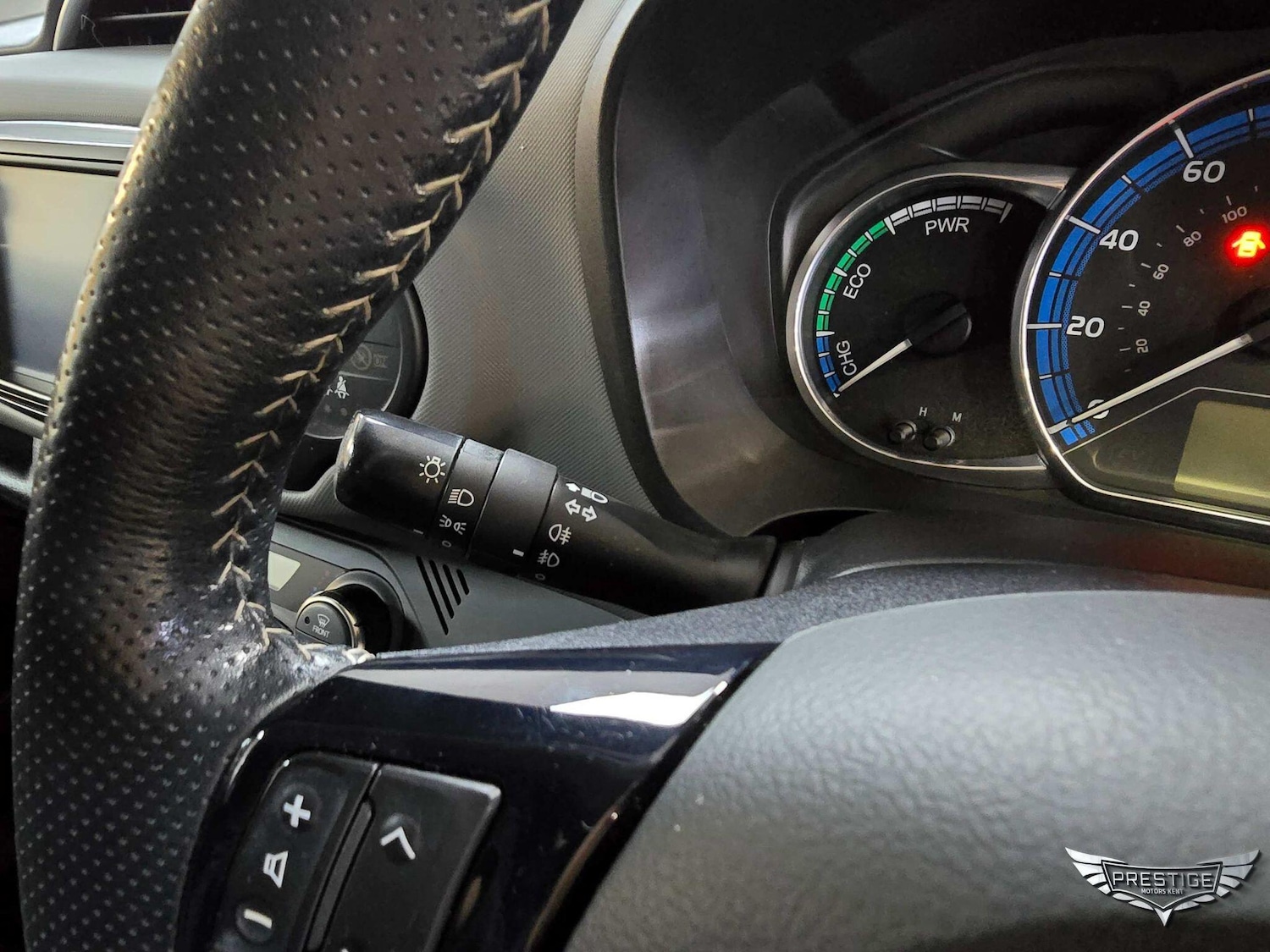 Used Toyota Yaris 2017 for sale - 76657733: Photo 55