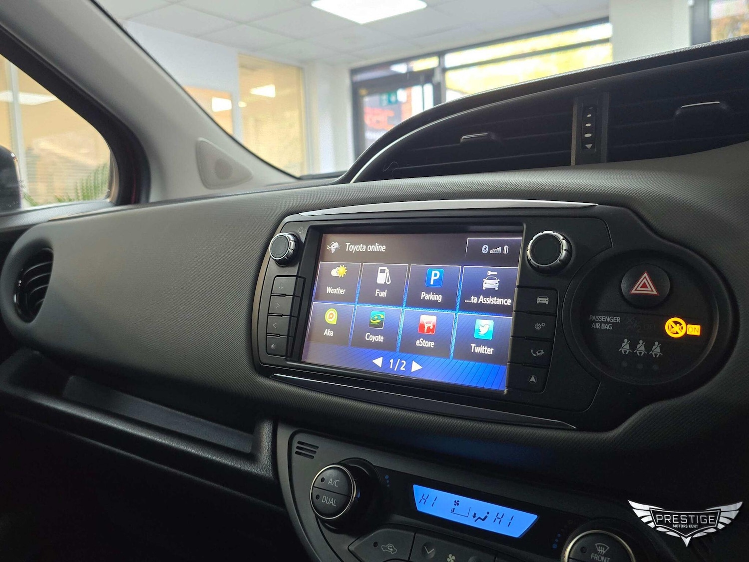 Used Toyota Yaris 2017 for sale - 76657733: Photo 74