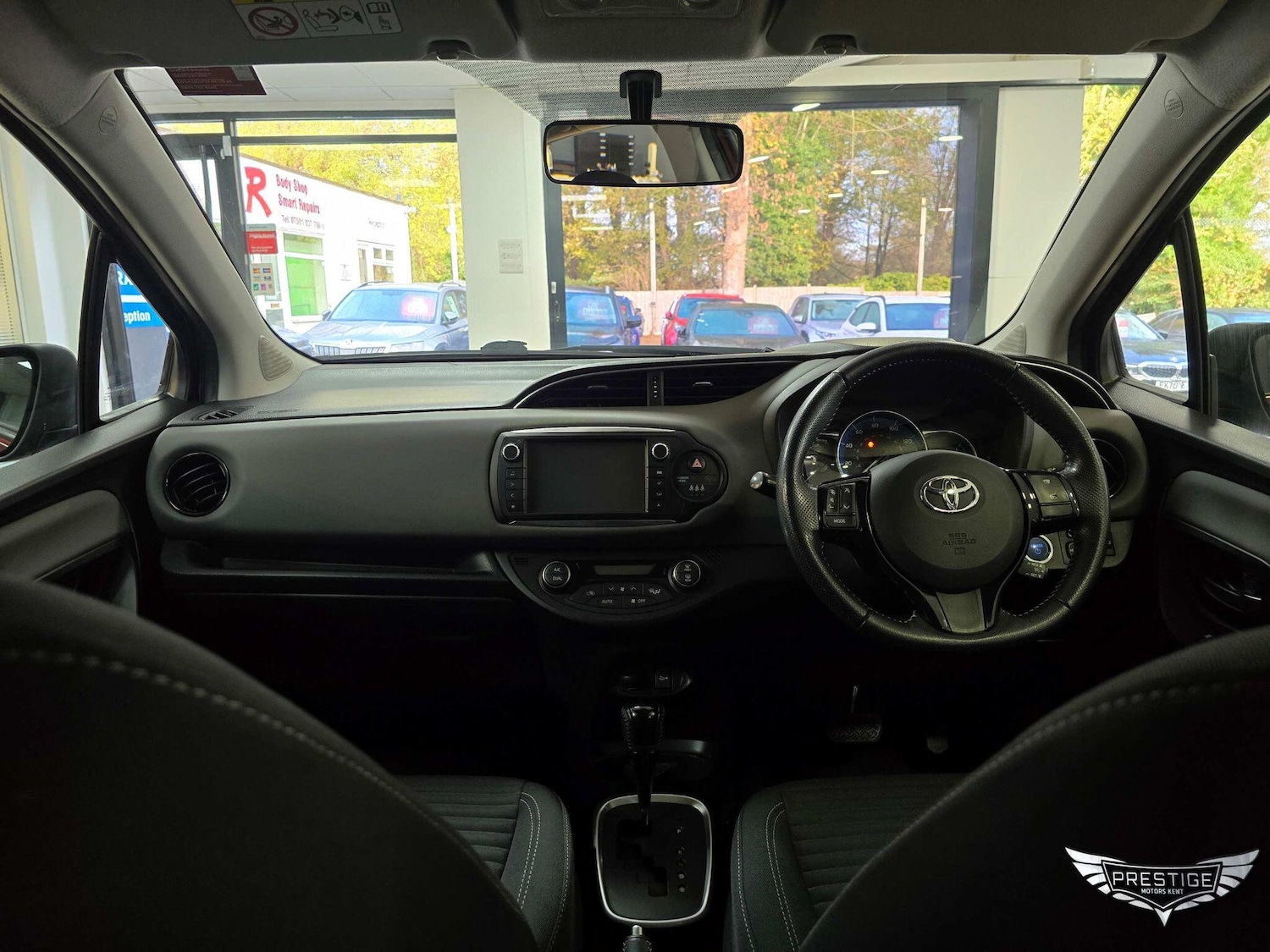 Used Toyota Yaris 2017 for sale - 76657733: Photo 78