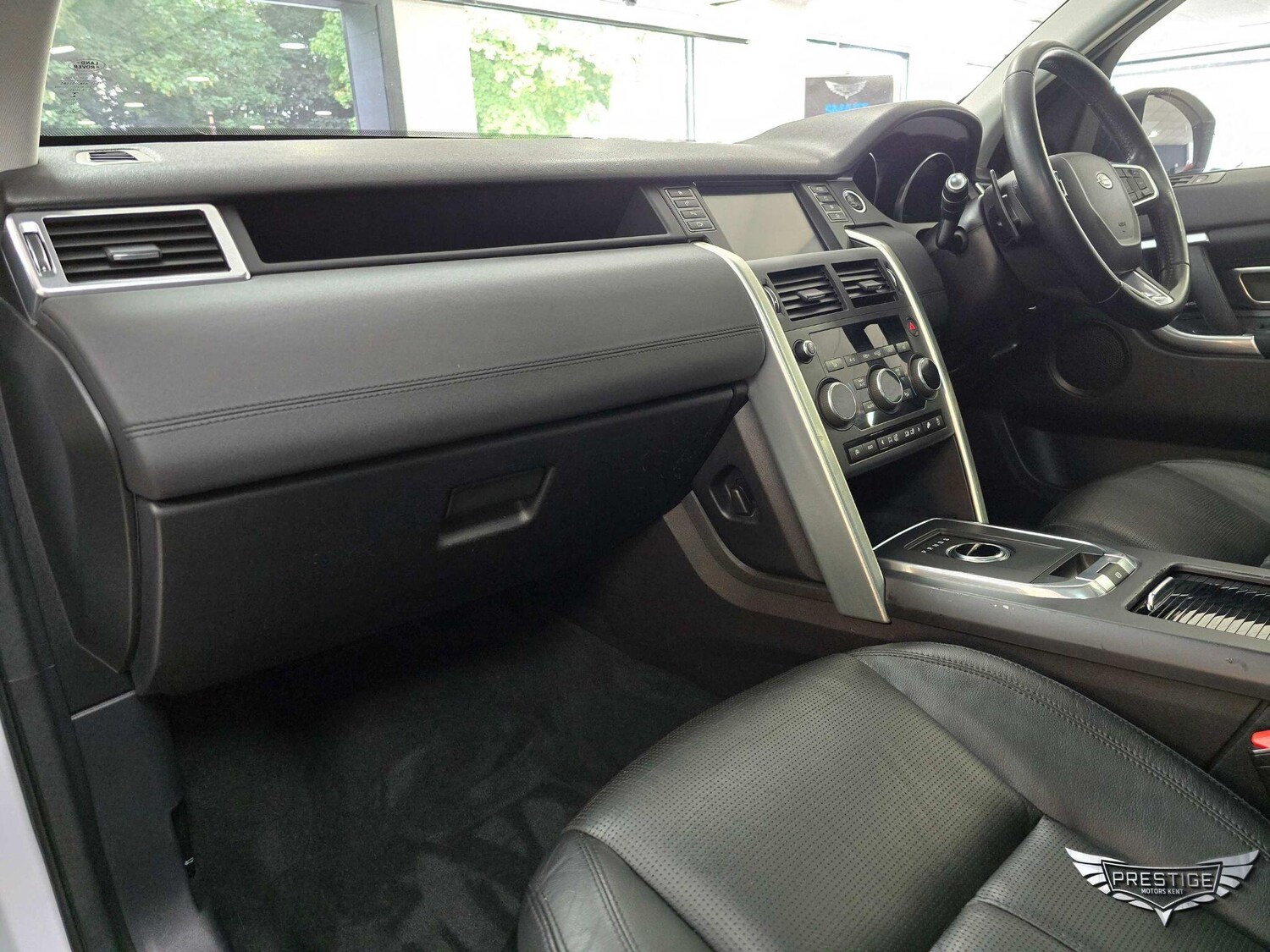 Used Land Rover Discovery Sport 2016 for sale - 76899610: Photo 23