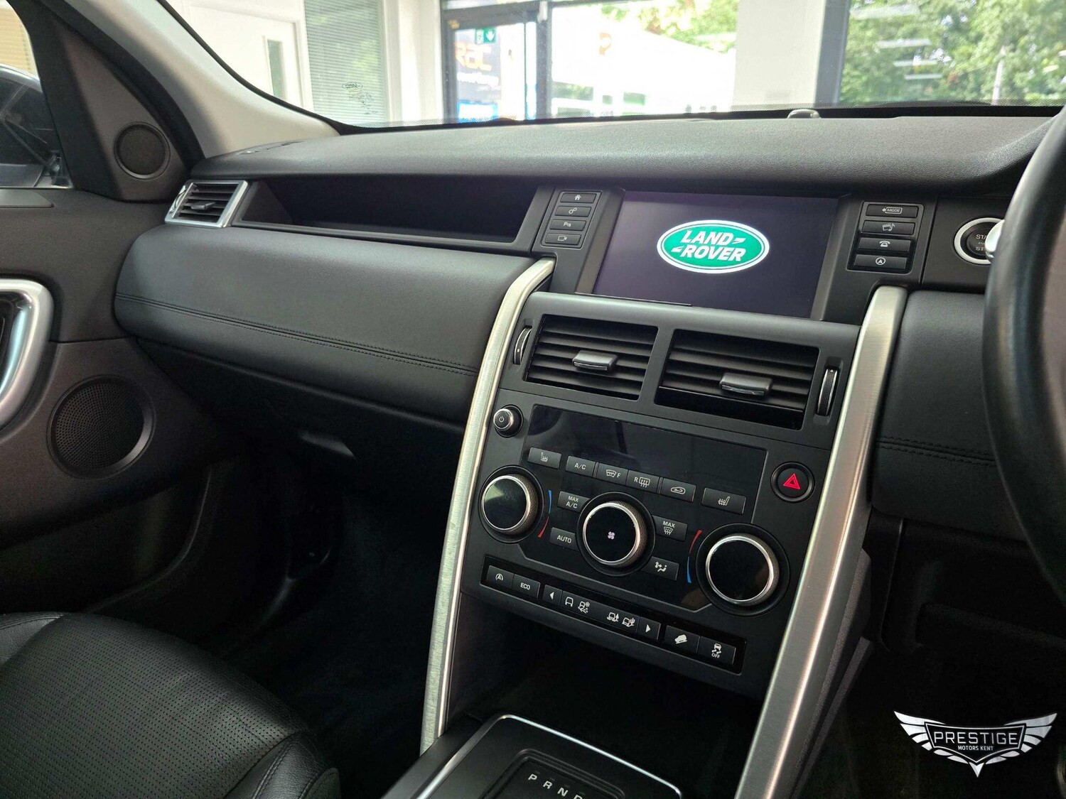 Used Land Rover Discovery Sport 2016 for sale - 76899610: Photo 31