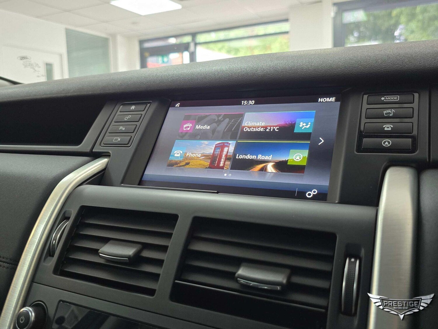 Used Land Rover Discovery Sport 2016 for sale - 76899610: Photo 35