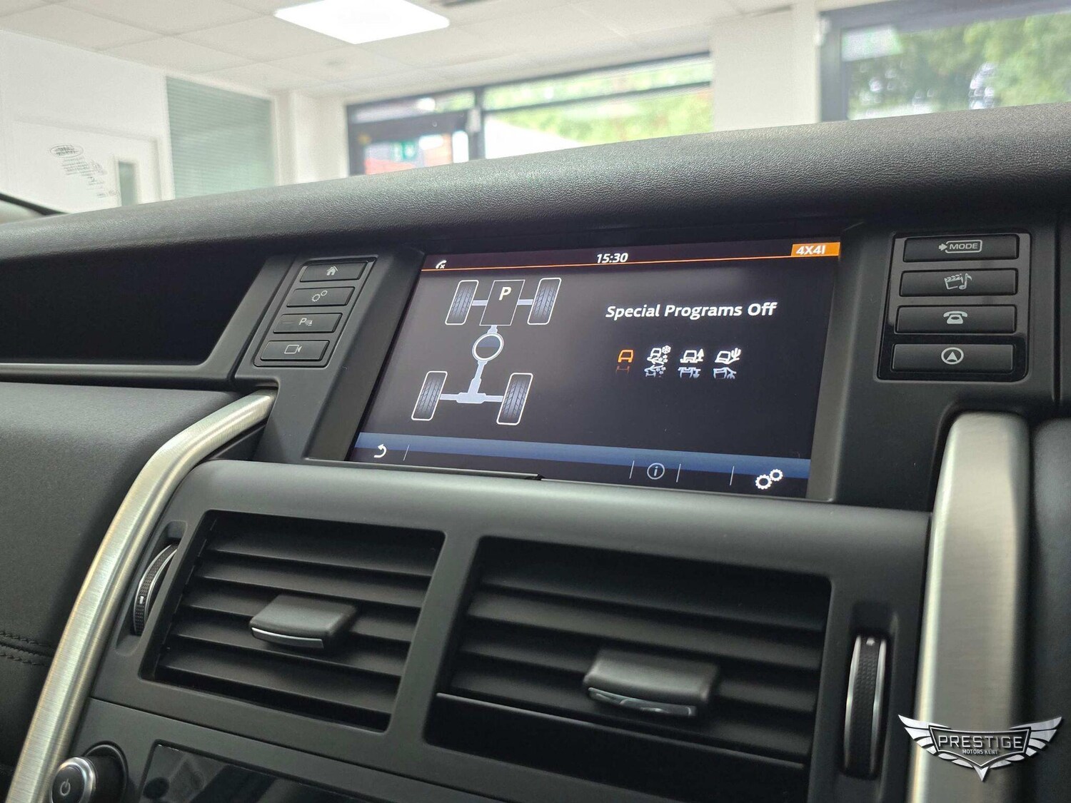 Used Land Rover Discovery Sport 2016 for sale - 76899610: Photo 38