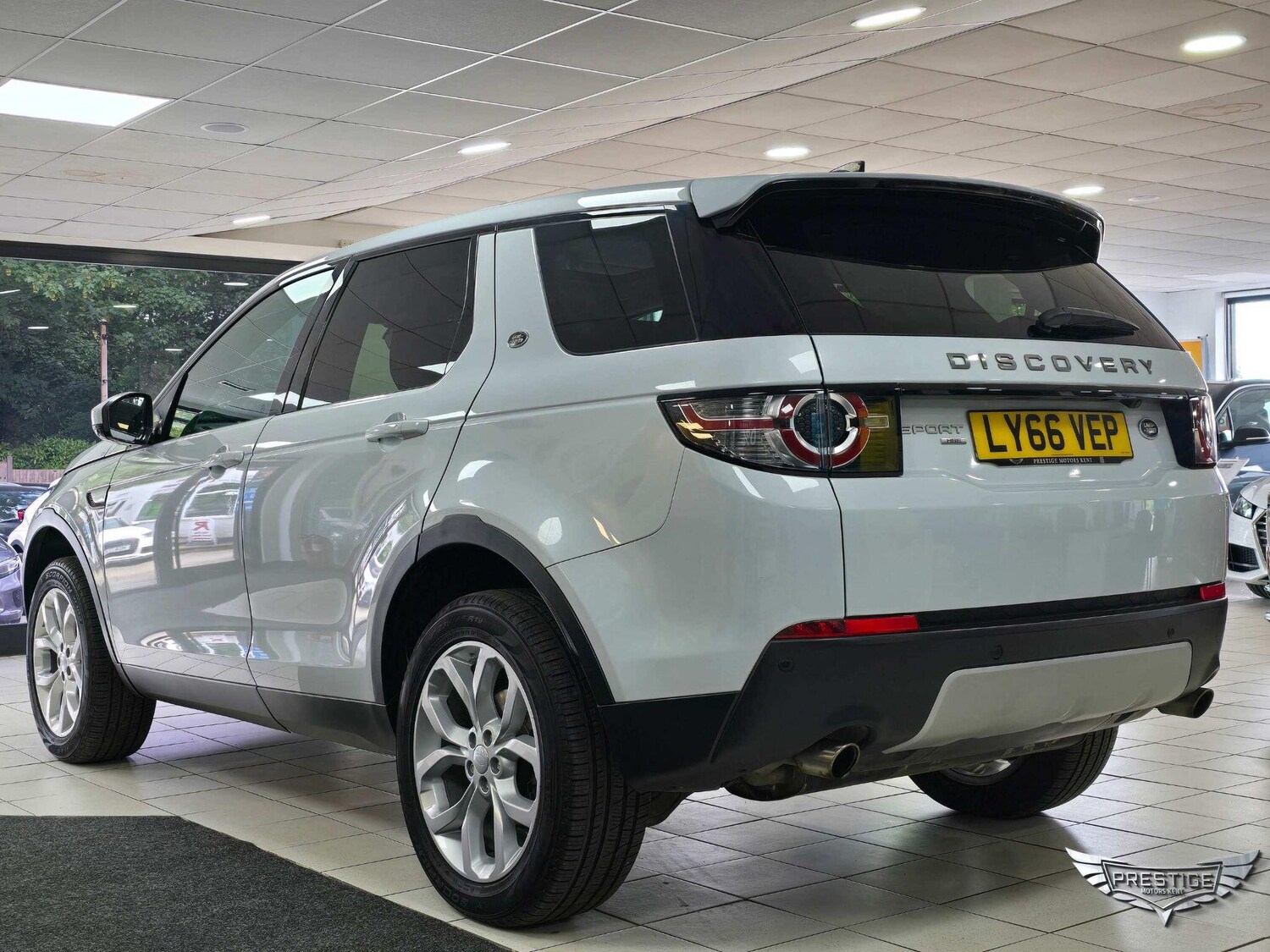 Used Land Rover Discovery Sport 2016 for sale - 76899610: Photo 43