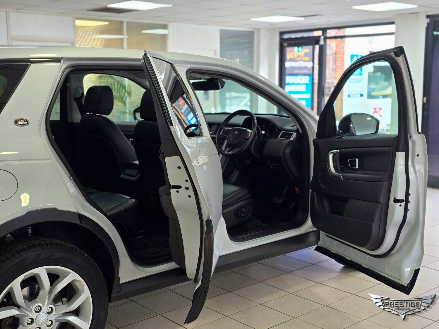 Used Land Rover Discovery Sport 2016 for sale - 76899610: Photo 48