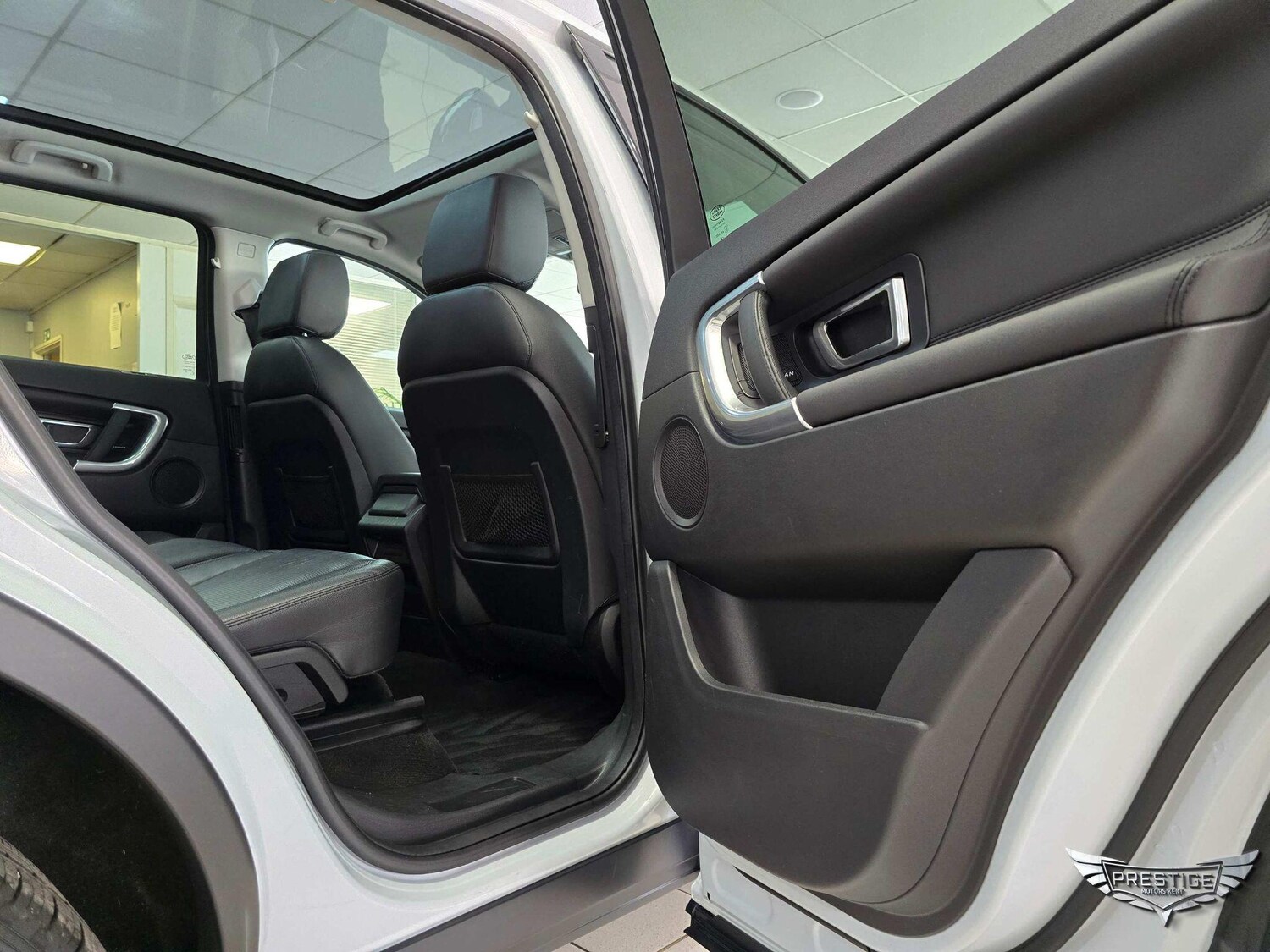 Used Land Rover Discovery Sport 2016 for sale - 76899610: Photo 50