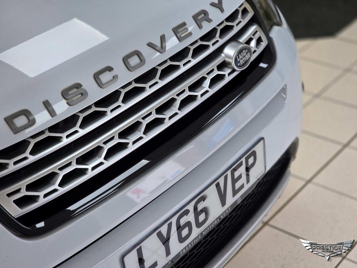 Used Land Rover Discovery Sport 2016 for sale - 76899610: Photo 6