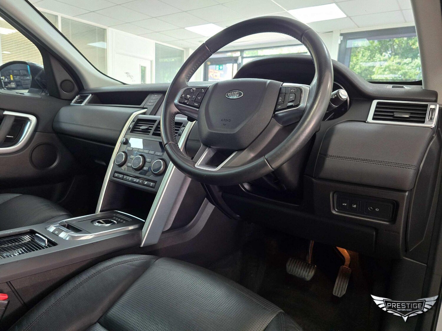 Used Land Rover Discovery Sport 2016 for sale - 76899610: Photo 74